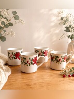 Vintage Gibson Everyday Christmas Mug Set of 4 | Poinsettia Holiday Coffee Cups
